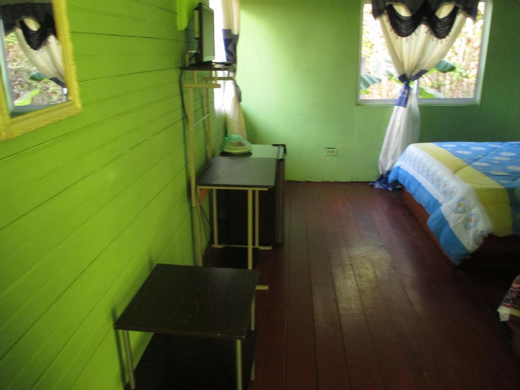 Hotel Flemming Tree Providencia Island Exterior foto