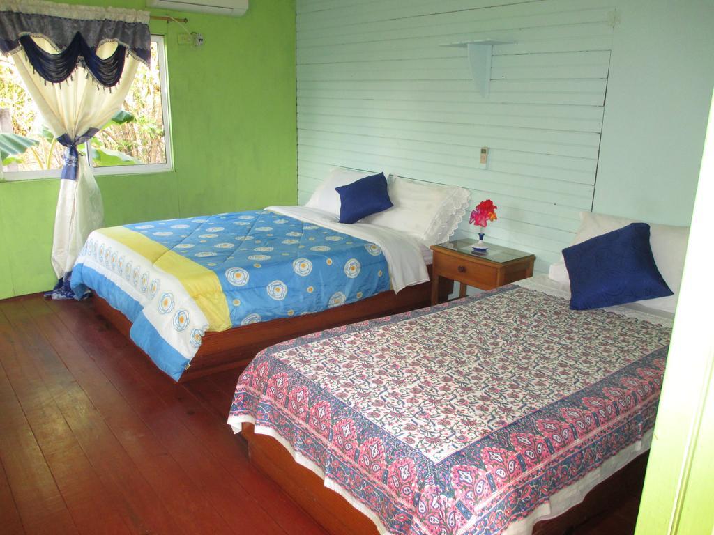 Hotel Flemming Tree Providencia Island Exterior foto