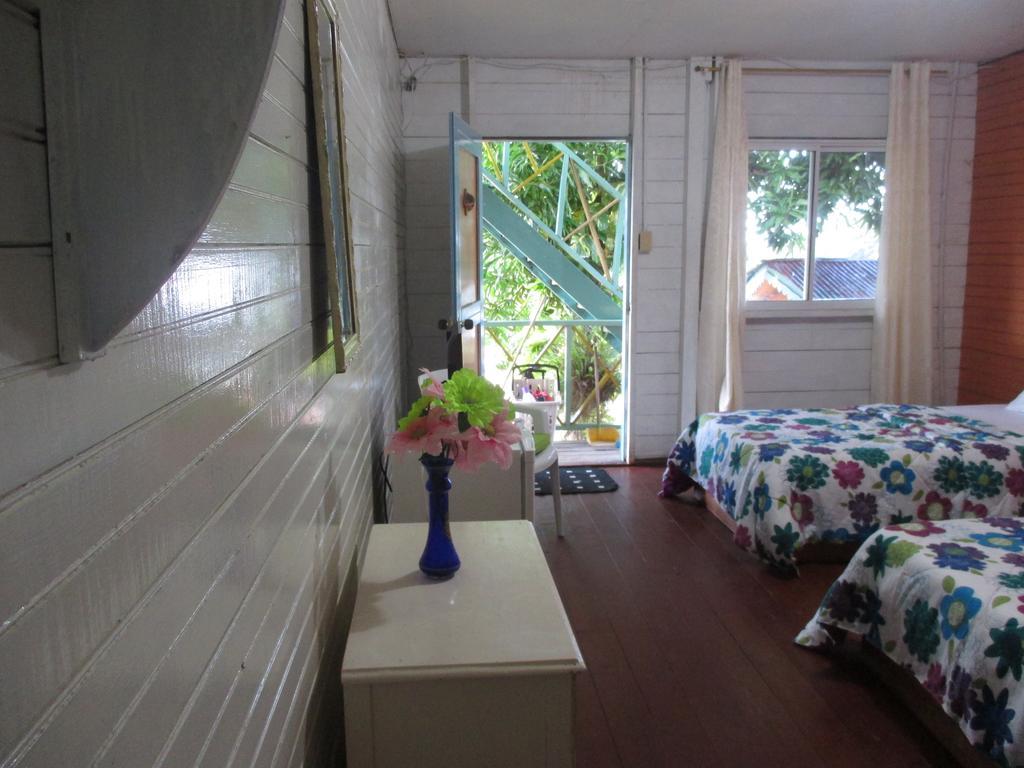Hotel Flemming Tree Providencia Island Exterior foto